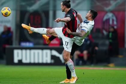 Cuty Romero en el mano a mano con Zlatan: el argentino lo dominó y no le cometió ni una infracción