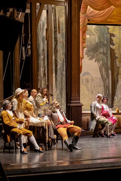 Cyrano de Bergerac es un drama heroico en cinco actos y en verso del poeta y dramaturgo francés Edmond Rostand.