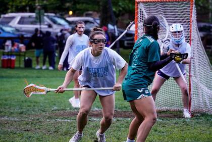 Dado su nivel de exigencia, es esencial una evaluación médica previa, que incluya electrocardiograma, ecocardiograma doppler, pruebas de esfuerzo y análisis clínicos