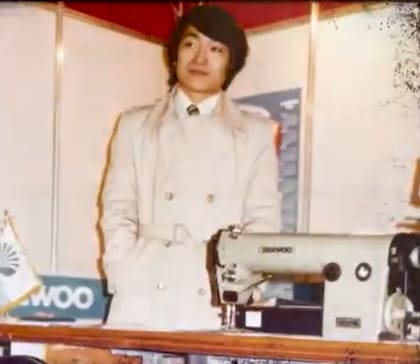 Daewoo Corporation contrató a Do Sun Choi cuando tenía 19 años. Su ingreso fue casi accidental. La empresa coreana buscaba un traductor para participar en una licitación en la Argentina