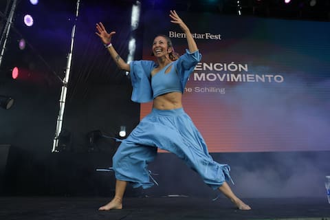 El estallido energético de Dafne Schilling en el Bienestar Fest