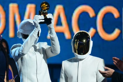 Daft Punk, los grandes ganadores de la noche de los Grammy