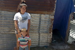 “Perdimos la casa y ahora vivimos en un rancho de chapa sin baño”