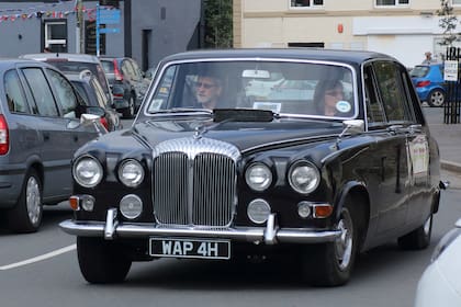 Daimler DS420 Limousine