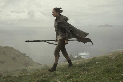 Daisy Ridley como Rey en la nueva película de Star Wars