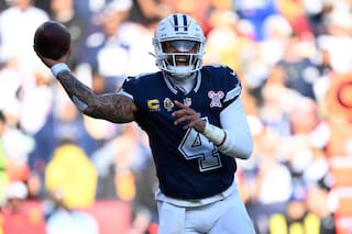 Dak Prescott lanza para 307 yardas y 2 touchdowns; Cowboys superan 30-23 a Commanders