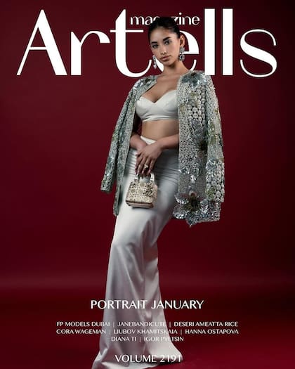 Dakota apareció en la portada de la revista Artells Magazine de los Países Bajos