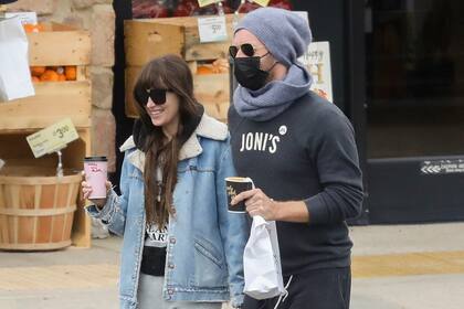 Dakota Johnson y Chris Martin en Malibú