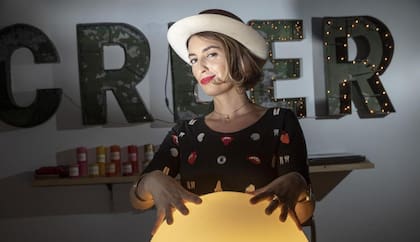 Dalia F. Walker también es conocida como “La Bruja Moderna”