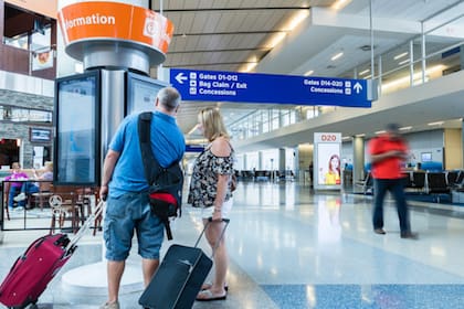 Dallas Fort Worth fue señalado como el punto aéreo con peor puntualidad en Estados Unidos en el primer semestre de 2025
