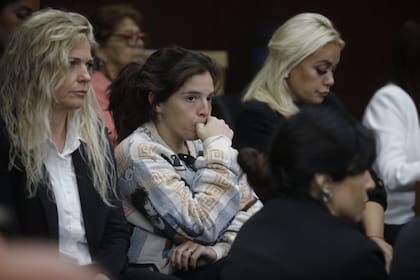 Dalma Maradona en la sala de audiencias durante la primera audiencia del segundo juicio