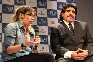 La salud de Diego Maradona: el mensaje de Dalma tras la operación de su padre