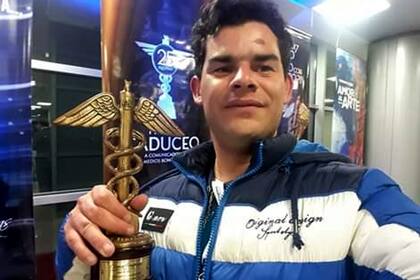 Damián Céliz recibió un premio por su labor en periodismo comunitario