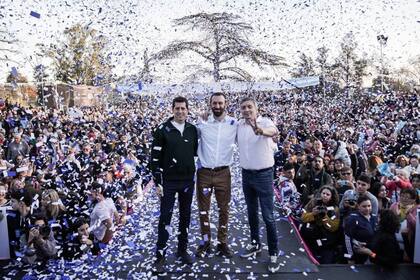 Damián Selci, en su acto junto a Máximo Kirchner y Wado de Pedro