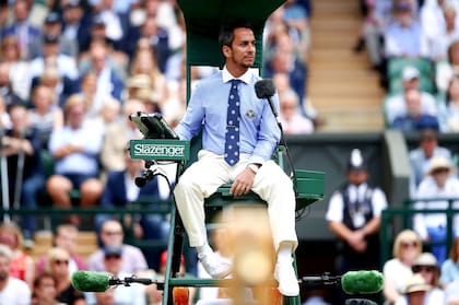 Damián Steiner, el umpire argentino en Wimbledon, que fué despedido por ATP