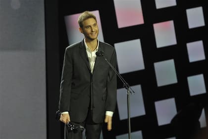 Damián Szifron se llevó cuatro de los ocho premios Platino del cine iberoamericano, celebrado en Marbella (España), por su película Relatos Salvajes; la última que filmó antes de comenzar a realizar Los Simuladores para la pantalla grande.