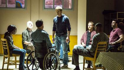 Damien se debate entre el bien y el mal