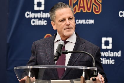 Dan Gilbert es uno de los propietarios de equipos deportivos más ricos de Estados Unidos gracias a su participación mayoritaria en los Cavaliers de Cleveland de la NBA. Crédito: USA Today