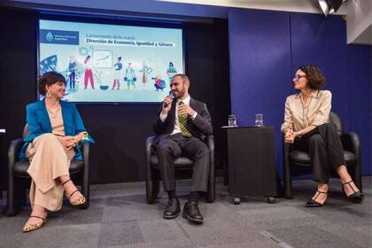 Guzmán presentó hace dos semanas la Dirección de Economía, Igualdad y Género, presidida por la economista Mercedes D Alessandro