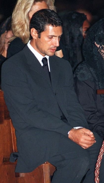 D''Amico, durante la misa con la que se despidieron los restos de Versace, el 22 de julio de 1997