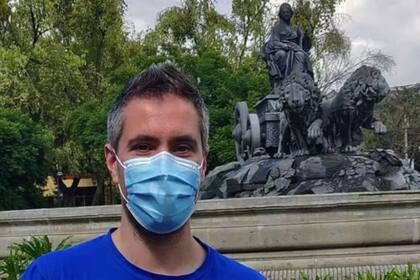 Daniel aprovechó su visita a Ciudad de México para conocer la réplica de la madrileña fuente de Cibeles