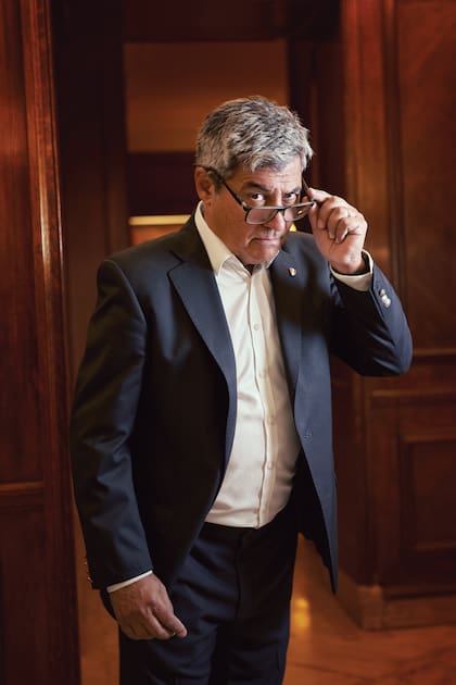 Daniel Balmaceda recurrió a periódicos, revistas, documentos inéditos para contar detalles de la Belle Époque en su último libro