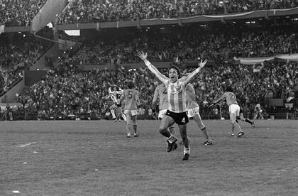 Daniel Bertoni festeja su gol durante el partido final de Argentina ante Holanda, el 25 de junio de 1978