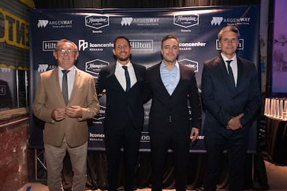 Daniel Costamagna (Ministro de Producción de Santa Fe), Lisandro Cristiá (CEO-fundador de Argenway), Facundo Lozada (Gerente de desarrollo de Hilton para Argentina y Uruguay) Y Alejandro Grandinetti (Secretario de Turismo de Santa Fe)