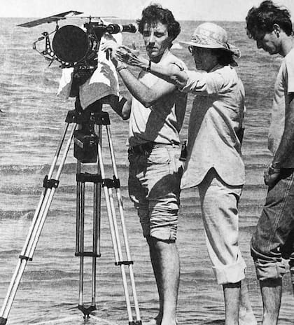Daniel Karp y María Luisa Bemberg durante la filmación de "Camila"