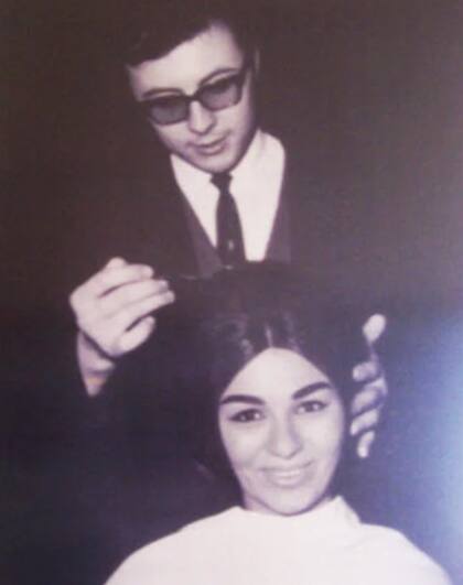 Daniel Landi peinando a la emperatriz (ANDSUR. Foto: angelfire.com)