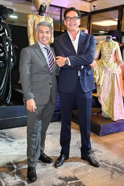 Daniel Ozan y Thomas Smith, de la comisión directiva de FATSM