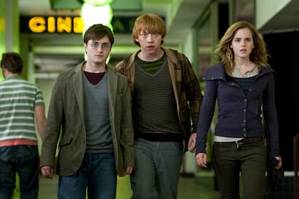Daniel Radcliffe, Rupert Grint y Emma Watson, en una escena de Harry Potter y las reliquias de la muerte