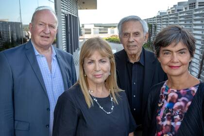 Daniel Sabsay, Diana Cohen Agrest, Oscar Oszlak y María Eugenia Estenssoro