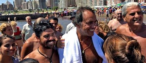 Milei sin vacaciones, viajes oficiales, escapadas de fin de semana y Bristol Test