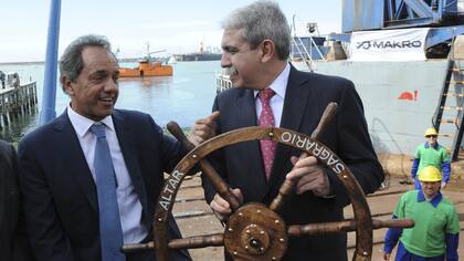 Daniel Scioli y Aníbal Fernández, durante un acto de campaña para los comicios del 25 de octubre