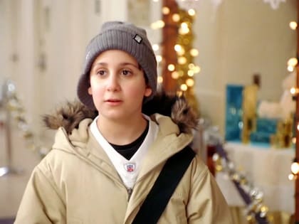 Daniel Tay interpretó a Michael, el hermano menor de Buddy el elfo en la película festiva favorita