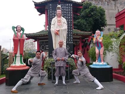 Daniel Vera preside la Asociación Internacional Shaolin Chan en Sudamérica, una organización regional que reúne a 12 escuelas de 8 países sudamericanos: Argentina, Uruguay, Bolivia, Ecuador, Brasil, Colombia, Perú y Chile, con sede central en Buenos Aires