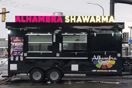 Daniel y Violeta consiguieron un préstamo que fue utilizado para comprar un food truck para Alhambra Shawarma (Instagram/alhambrautah)