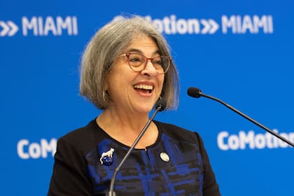 Daniela Levine Cava realizó cambios en su equipo de gestión en Miami-Dade