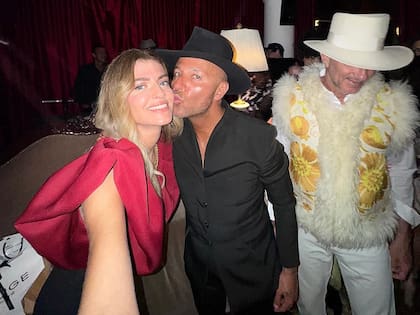 Daniela Urzi, Gaby Álvarez y Alan Faena.