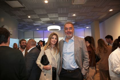 Danisa Bevcic (asesora de imagen) y Marcelo Sampietro (Piazza)