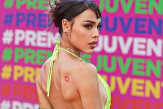El osado look que Danna Paola llevó con total seguridad en los Premios Juventud