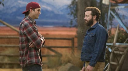 Danny Masterson y Ashton Kutcher en The Ranch
