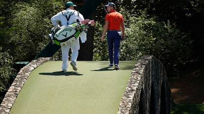 Danny Willett, sobre el Hogan Bridge