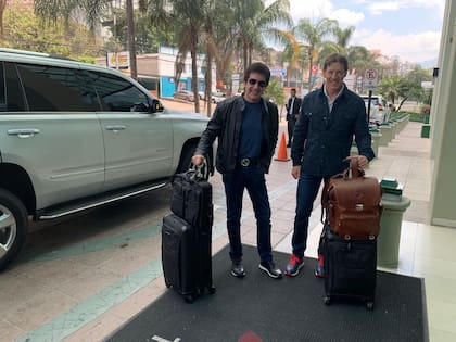 Dante Gebel junto a su socio Daniel Darling, padrino de Juan Pablo Brey