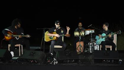 Dante Spinetta brindó un acústico para los socios The Platinum Card de American Express