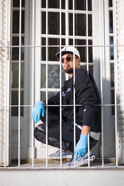 Dante Spinetta en su casa de Villa Urquiza