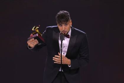 Dante Spinetta, premio compositor canción alternativa Latin Grammy Awards 2023