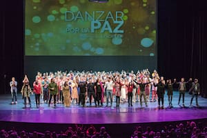 La danza se pone la camiseta de la paz