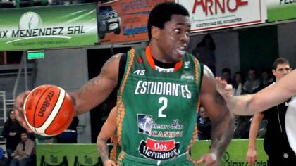 Dar Tucker, de Estudiantes de Concordia